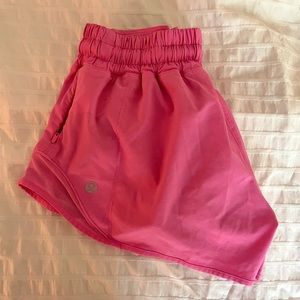 Lululemon Hotty Hot shorts 2.5” Hot Pink